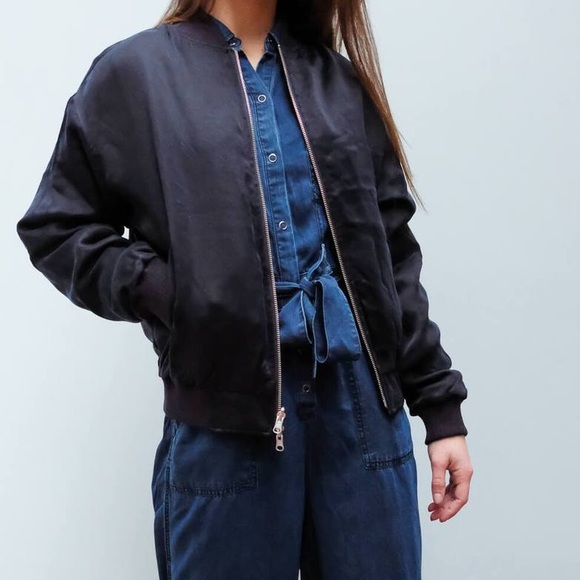 🔥🔥J Brand Marlo reversible bomber size S🔥🔥 - Picture 7 of 10